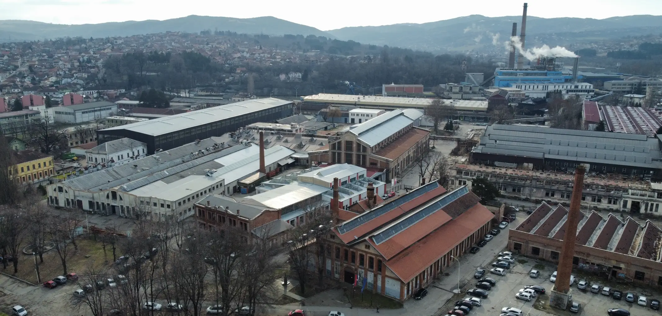 Поглед из ваздуха на фабрички комплекс Застава ТЕРВО у Крагујевцу